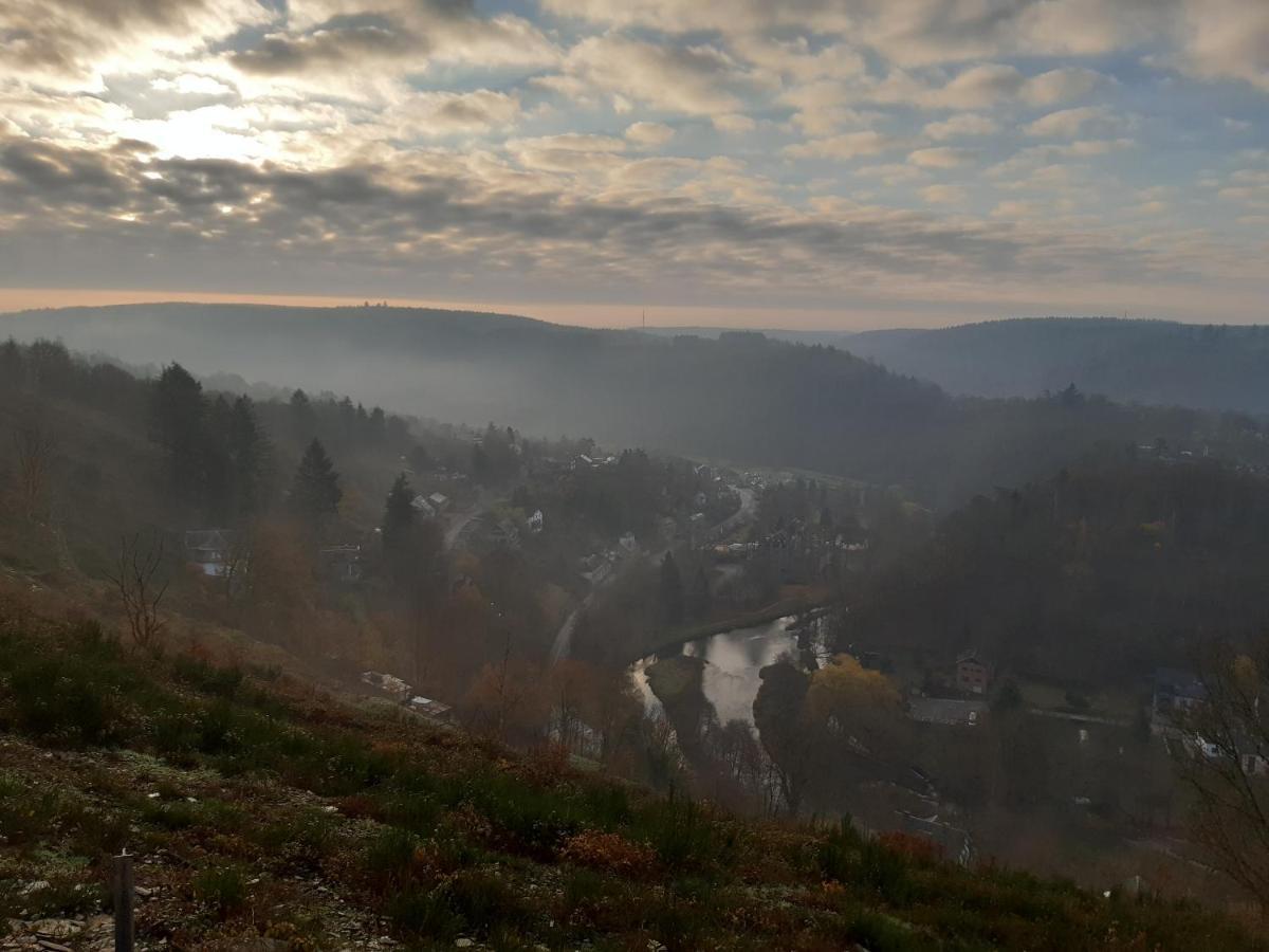 Bed & Breakfast Vallee De L'Ourthe Marcourt Екстериор снимка